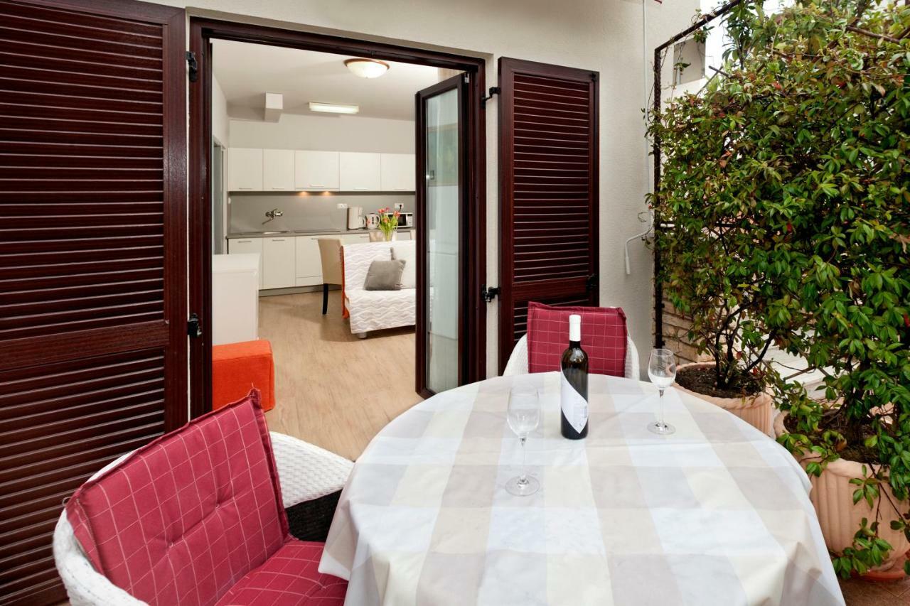 פורץ Apartman Alberta מראה חיצוני תמונה